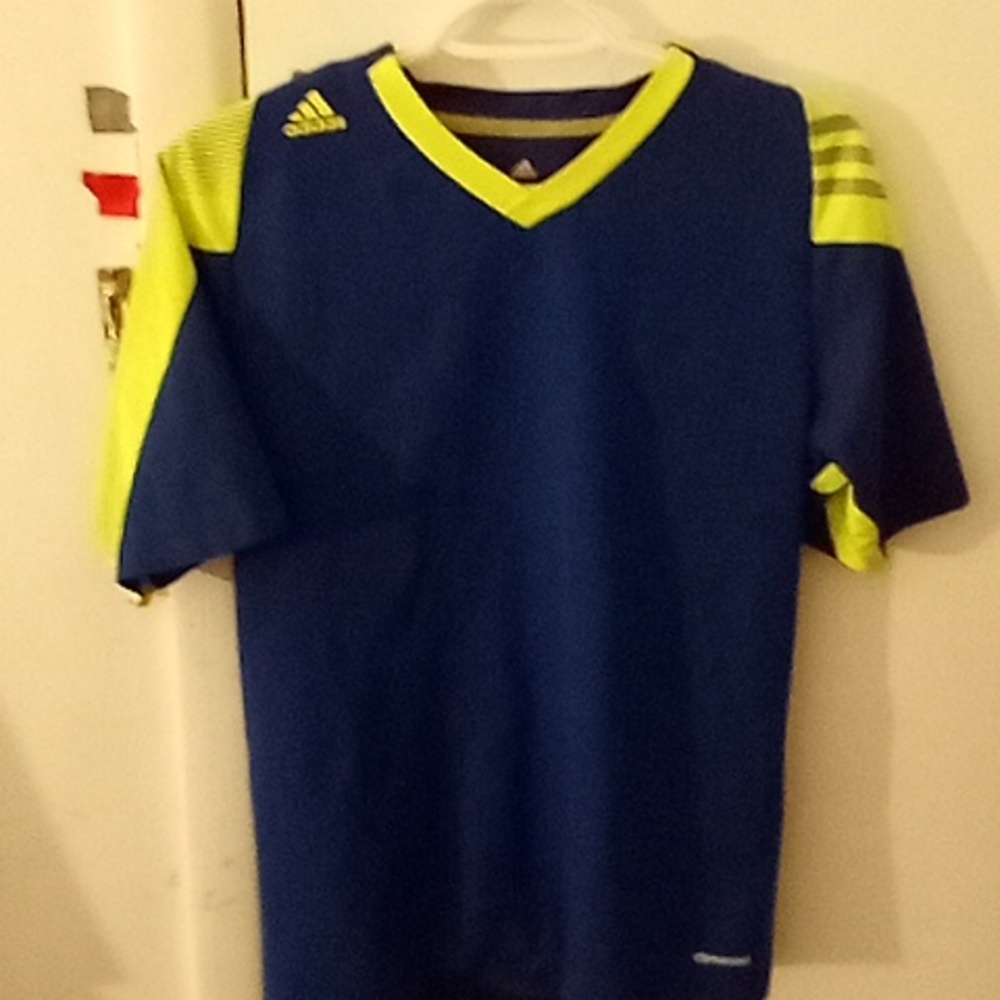 Adidas tee f50 climacool color blue & yellow size Small condition a-